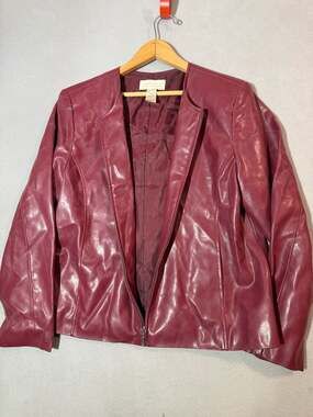 First Issue A Liz Claiborne Company Red Faux Leather Zip-Up Jacket Size 14